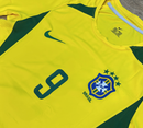Camisa do Brasil Modelo 2002 - Ronaldo Fenômeno - Tailandesa Retrô